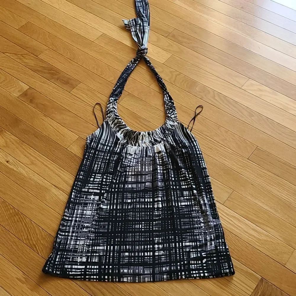 The limited top small